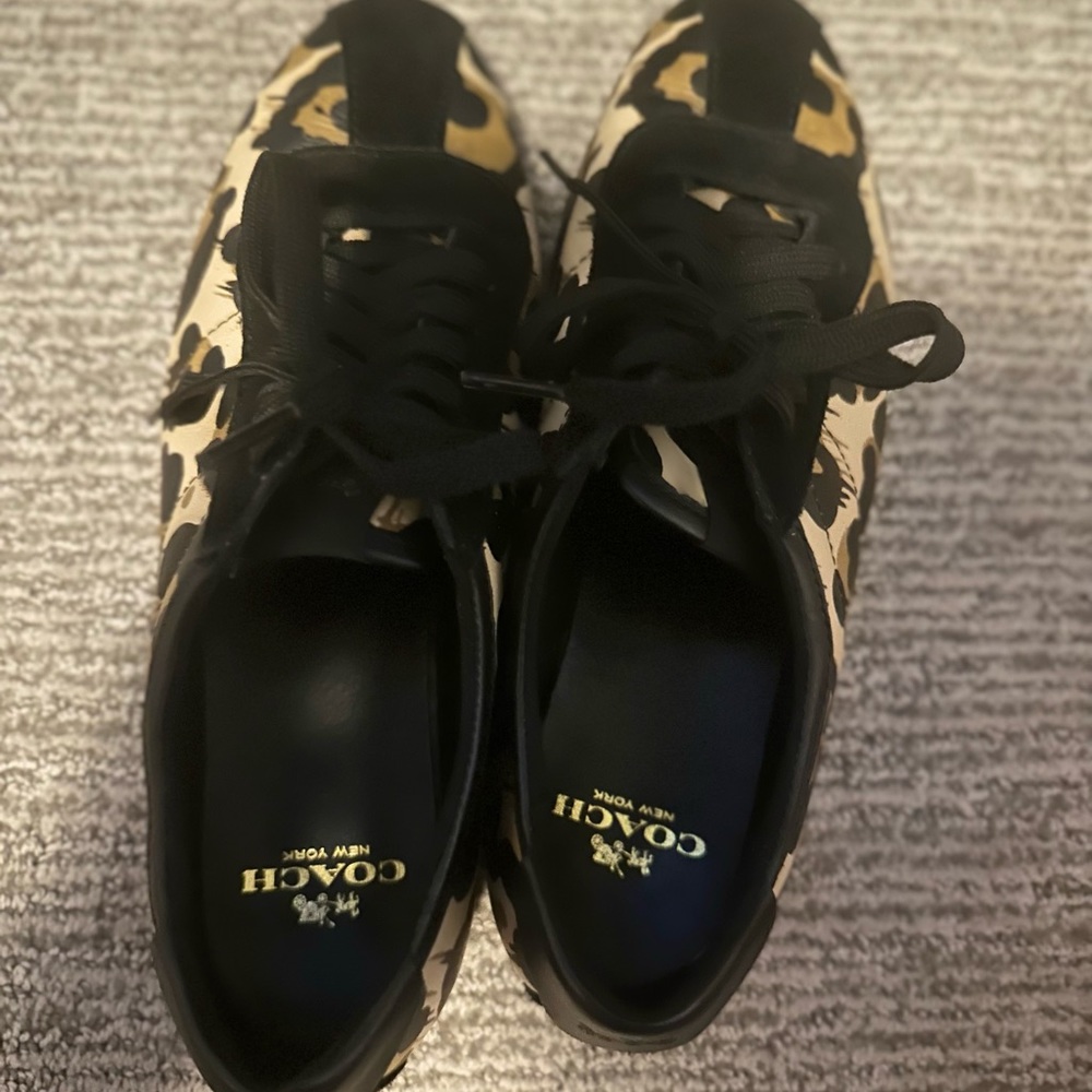Size 8 Leopard print Coach sneaker shoes nearly new condition - Picture 6 of 6